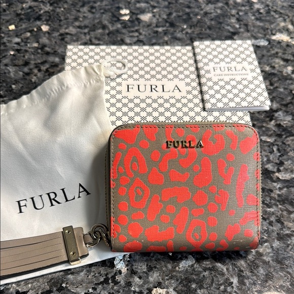 Furla Full Inclusion Red and Gray Women's Wallet - Picture 1 of 8